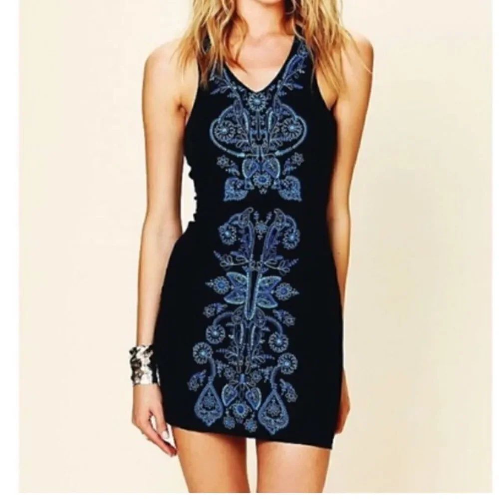 Free People Sleeveless Navy Embroidered Lined Mini Dress Size Small
